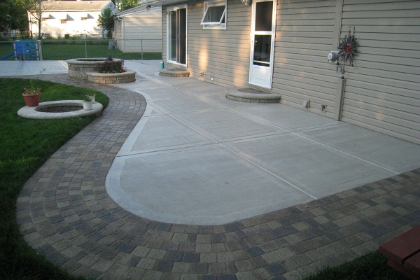 Residential driveway — Buchheit Construction Co